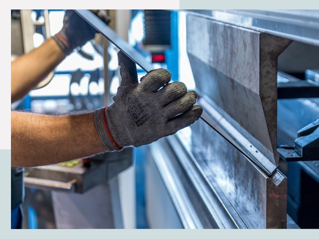 Гибка металла в Сочи